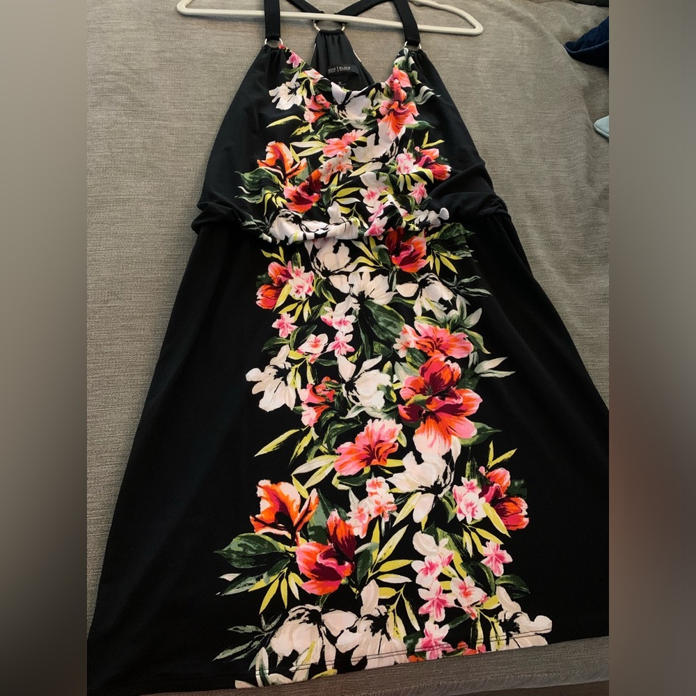 White House | Black Market halter style dress~ size Medium